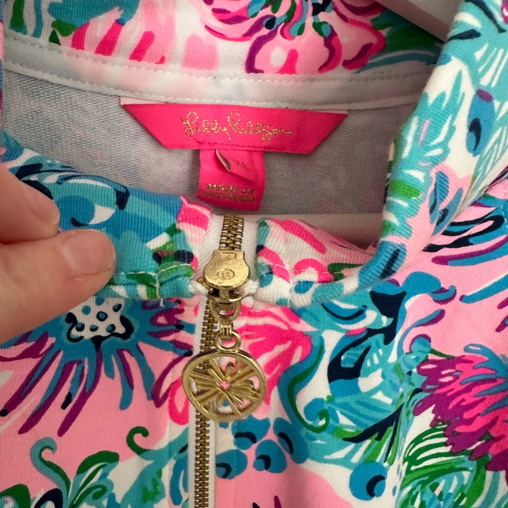 Lilly Pulitzer pullover - Picture 2 of 4
